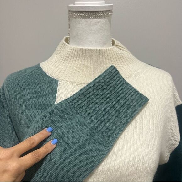 NWT Revolve One Grey Day Cashmere color block turtleneck size small oversized - Picture 6 of 10